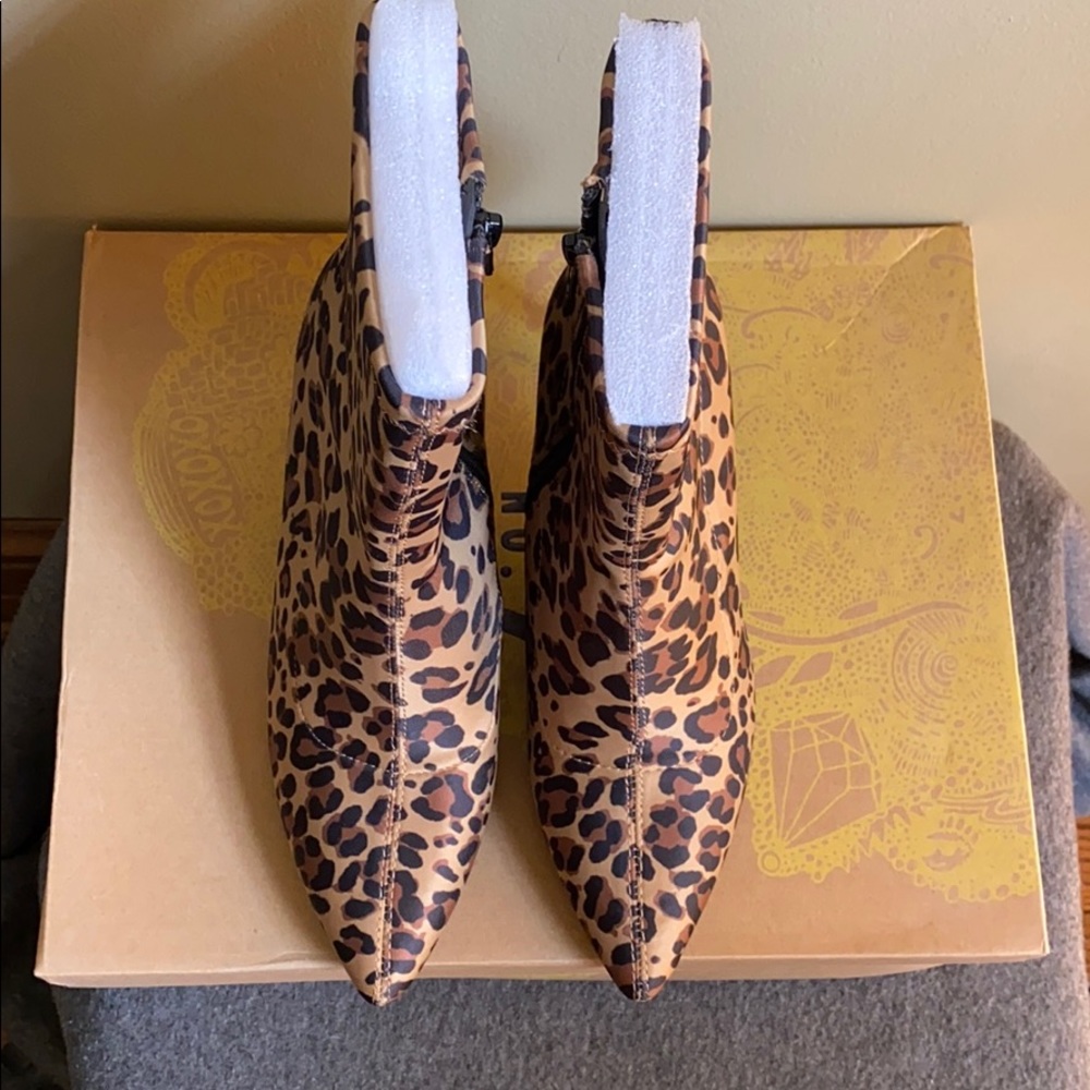 NWB!! Mix No. 6 Leopard Print Bootie - Picture 2 of 6